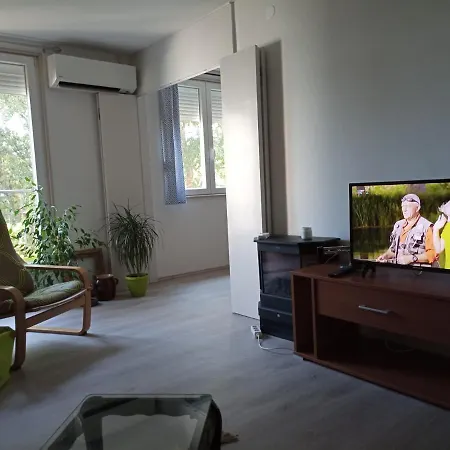 Apartman Alba *